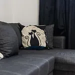 Noir By Apartment *