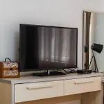 Apartment Noir By Tirana