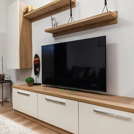 Appartement Noir By Tirana