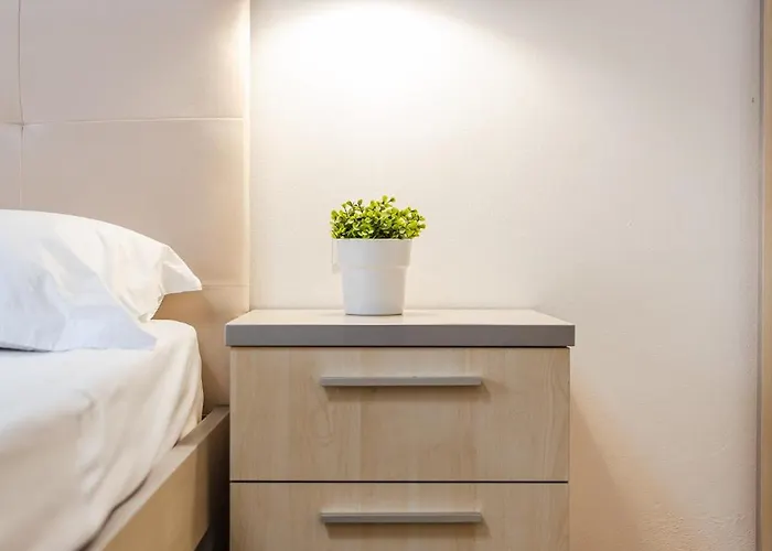 Appartement Noir By Tirana