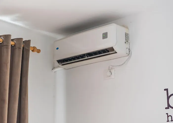 Noir By アパート *