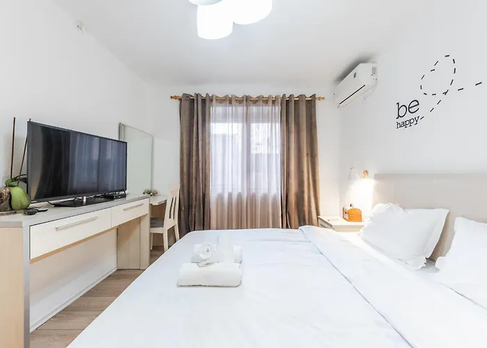 Noir By Appartement Tirana