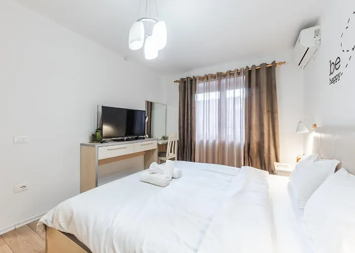 Noir By アパート